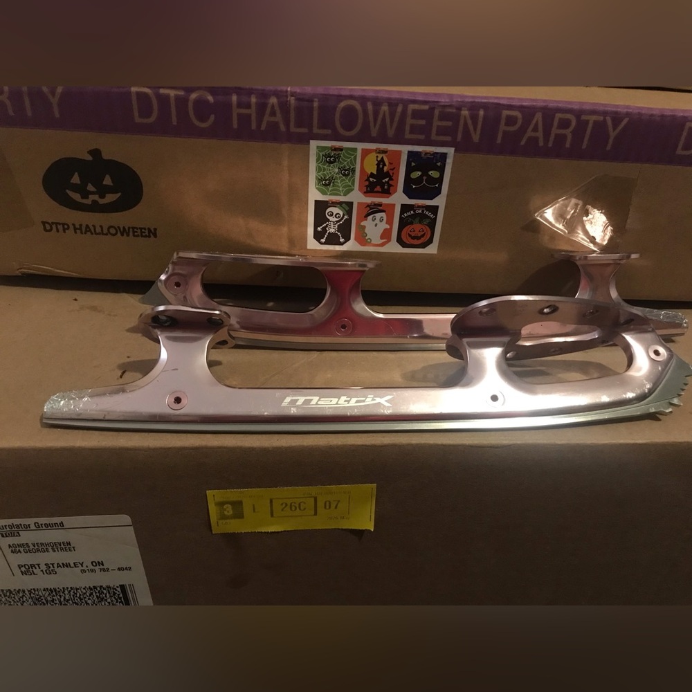 Matrix Elite pink Figure Skate Blades 9 3/4